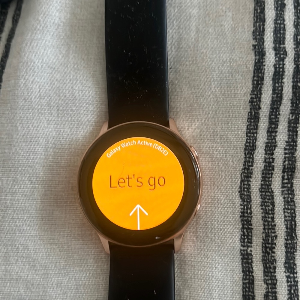 Samsung Galaxy Watch Active 40mm Rose Gold (R500)